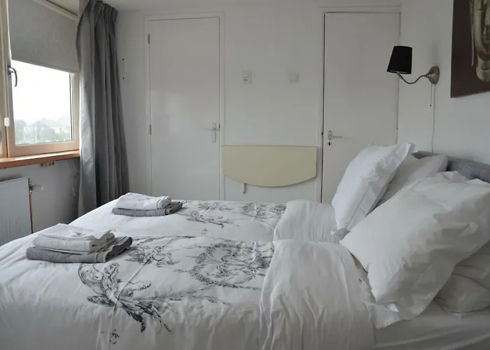 't Hofje 350 Meter Het Panzió *